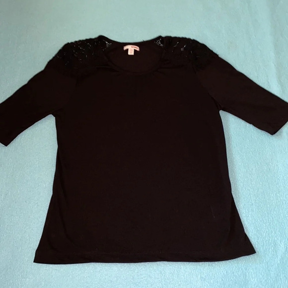 BONGO lace shoulder details black stretchy short sleeve top size S - Picture 1 of 9
